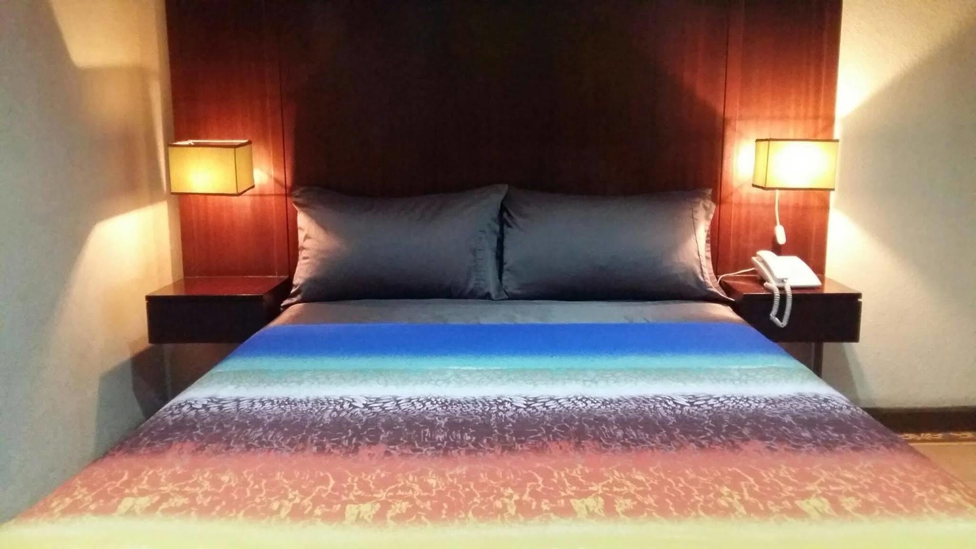 Casa Oliva Spa Residences Malolos Buitenkant foto